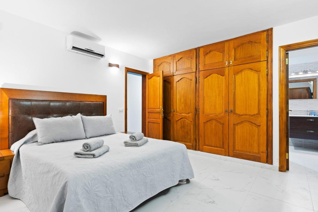 Neptuno Pool And Beach Private Access Puerto de Santiago  Extérieur photo